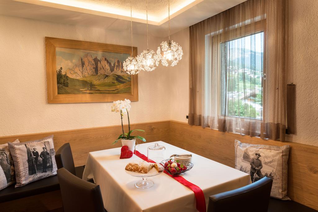 Alpin Sport Lejlighedshotel Ortisei Værelse billede