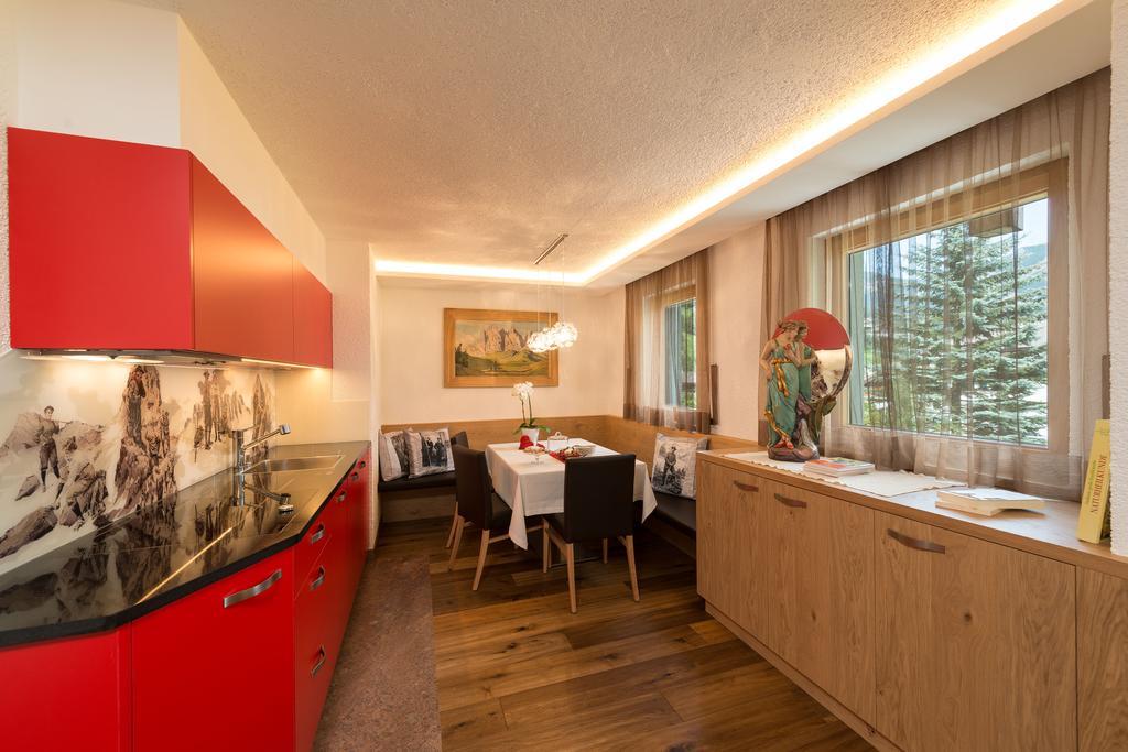 Alpin Sport Lejlighedshotel Ortisei Værelse billede